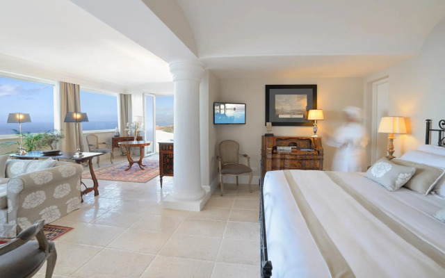 Caesar Augustus Hotel