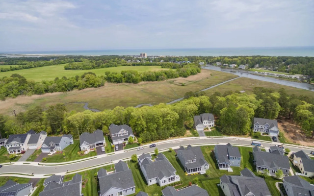 Grande Getaway Walking Distance to the Beach