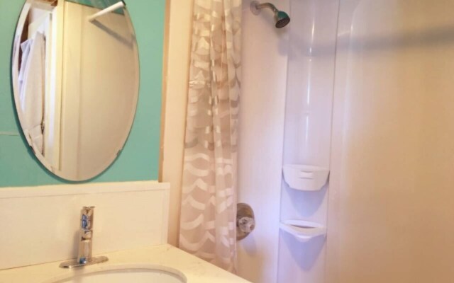 A-Center of Capital Hill- Sleep 2