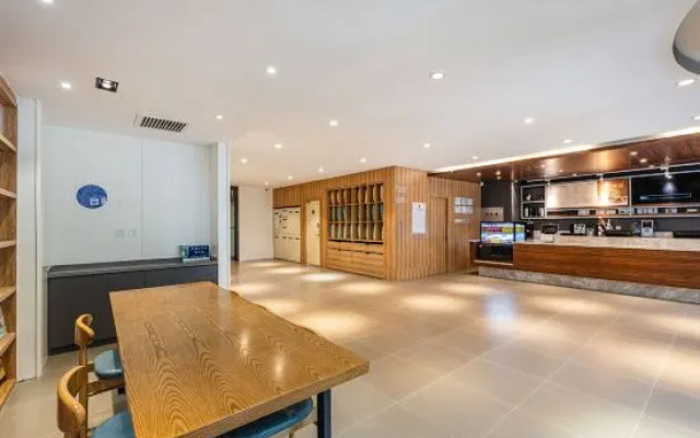 HanTing Hotel (Tianjin Dagang Jinqi Highway)