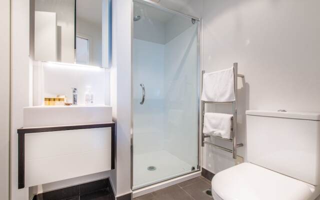 JHT - 1 BRM Apartment, Queen St, Seaview