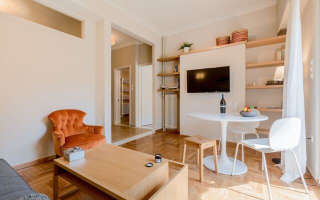 Chic Flat at Kolonaki in Heart of Athens