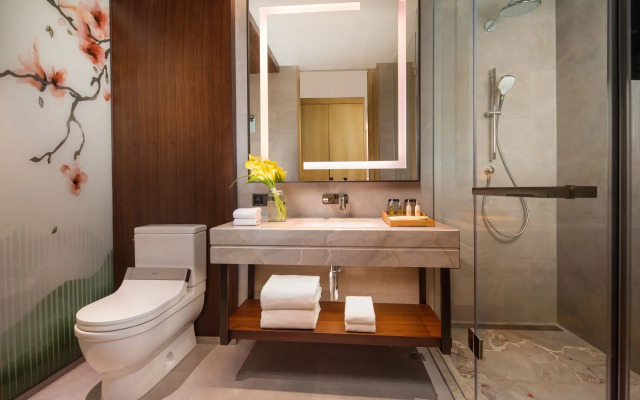 Hilton Garden Inn Nujiang