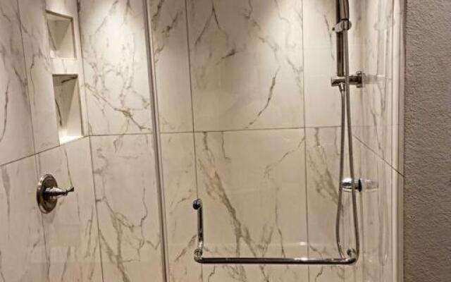 Authentic 4 bedroom house !