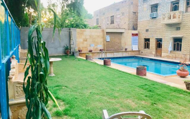Hotel Golden City