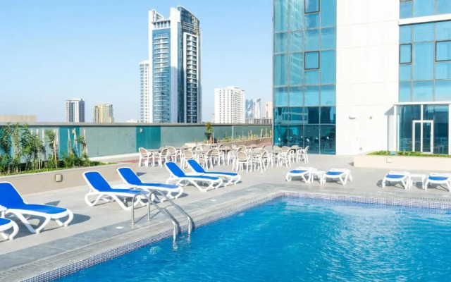 S Plaza Suites Hotel