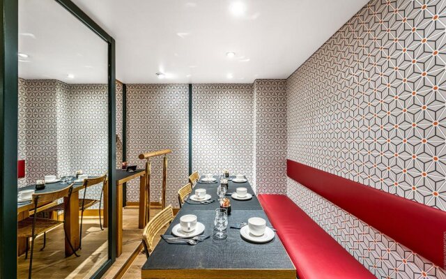 Etoile Park Hotel