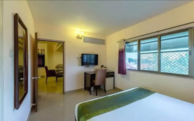 Hotel Crystal Castle