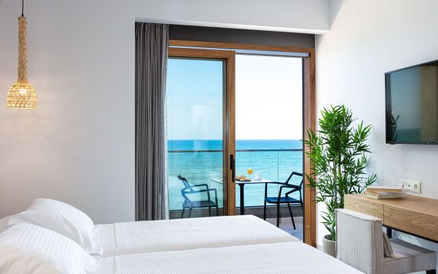 North Coast Seaside Suites