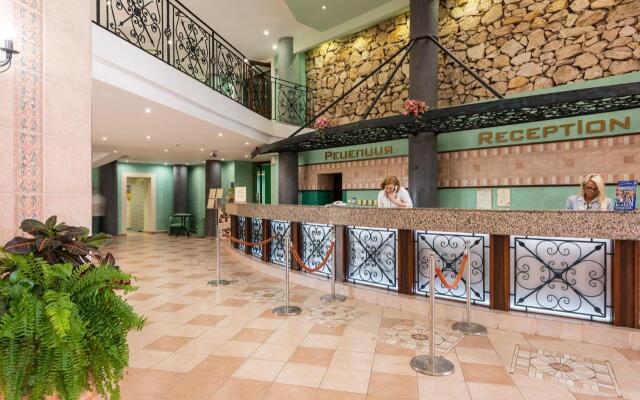 Hrizantema- All Inclusive Hotel
