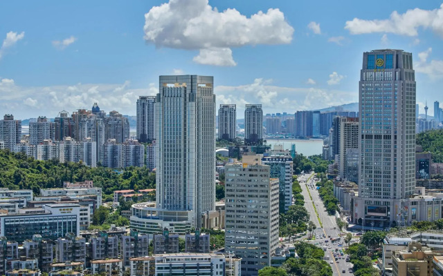 Crowne Plaza Zhuhai City Center by IHG