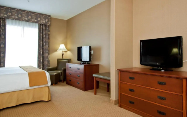 Days Inn & Suites by Wyndham Strathmore