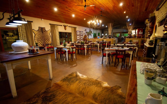 Emdoneni Lodge