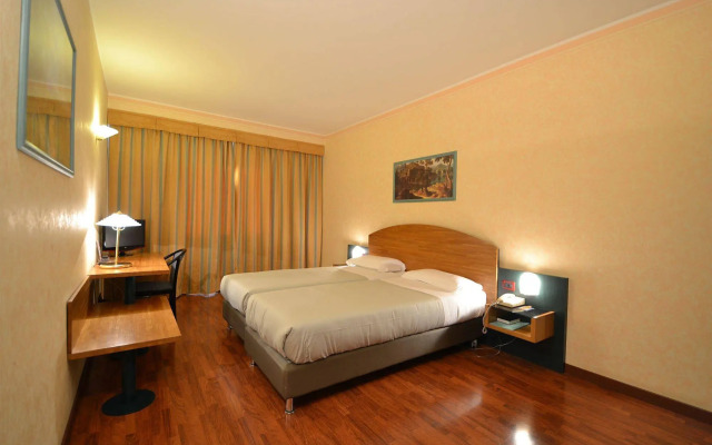 Sun Hotel
