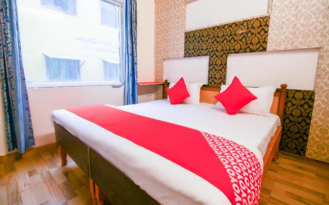 OYO 67068 Sanrac Residency