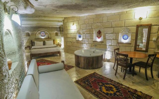 Zara Cave Hotel +10