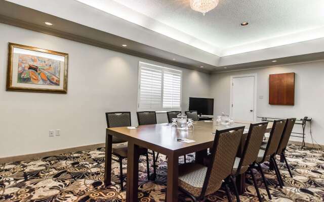 Quality Inn & Suites Garden of the Gulf