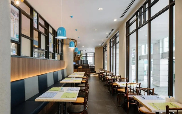 Rendezvous  Singapore by Far East Hospitality