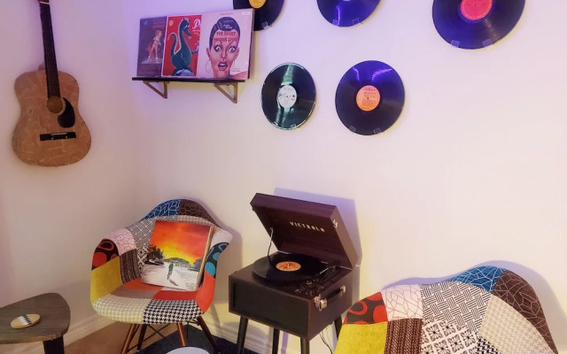 Austin Uncommon Room Rentals