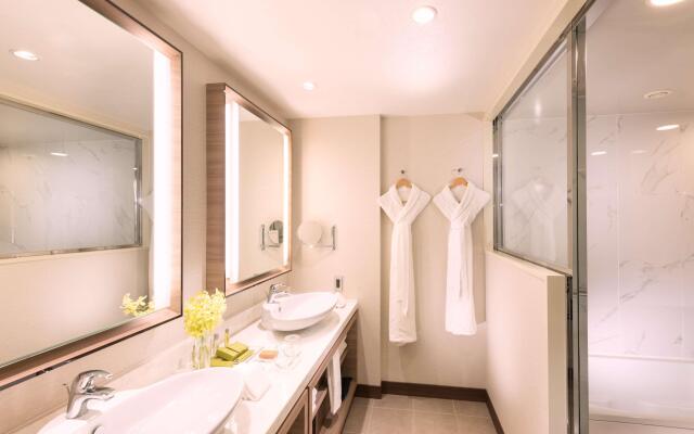 DoubleTree by Hilton Okinawa Chatan Resort