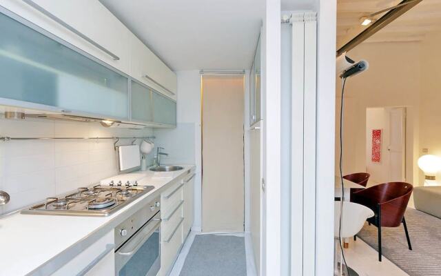 Monti Bright Apartment