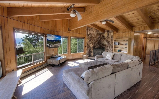 The Heights 4 Bedroom Home by RedAwning