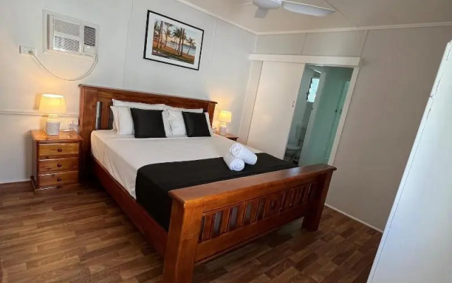 Essex Court — 4-star hotel in The Strand
