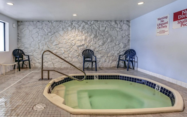 Motel 6 Coos Bay, OR