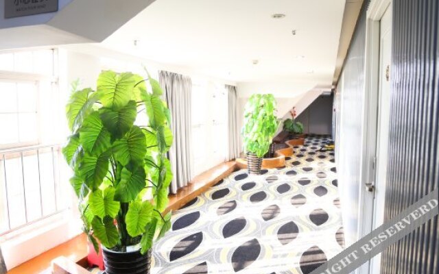 Santa Barbara Hotel (Yixing North Renmin Road)