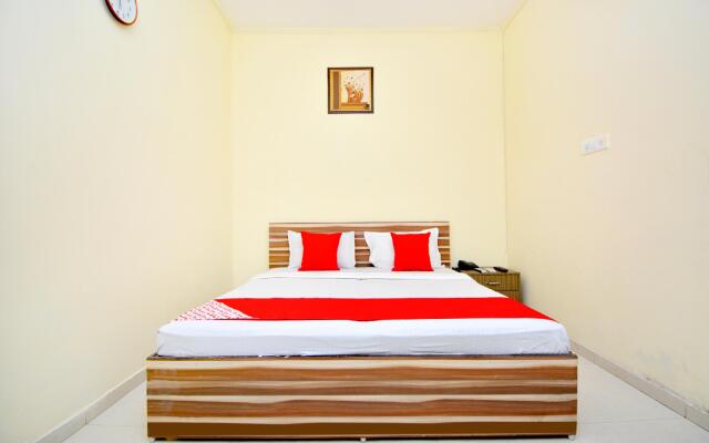 OYO 39867 Hotel arora inn