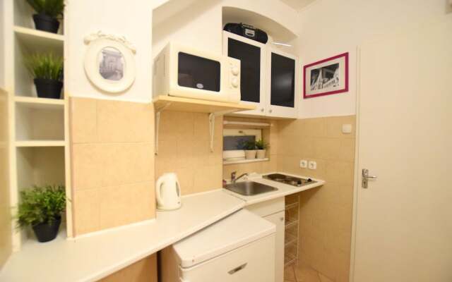 Budget Apartment by Hi5 - Október 6. Street 4.