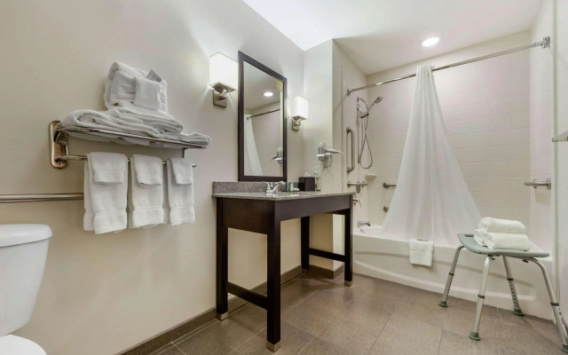 Sleep Inn & Suites Fargo Medical Center