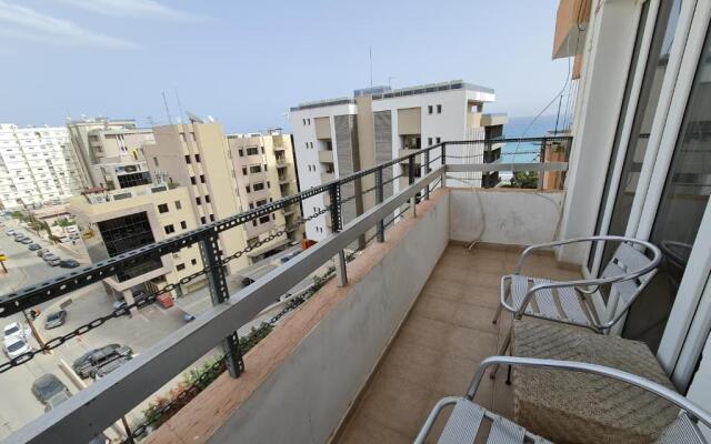 2Bd Sea View Flat