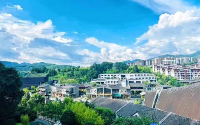 TENGCHONGTENGYUSHIGUANG – Outside – Baoshan