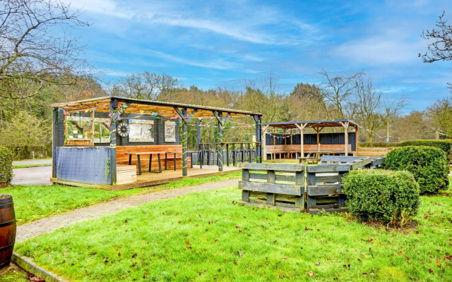 Warwickshire Park Hotel Kenilworth by Belvilla