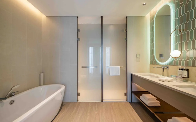 EVEN Hotel Shanghai Expo by IHG
