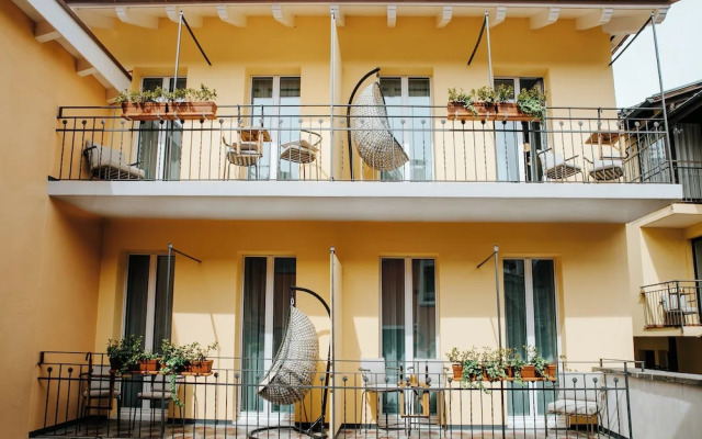 Vista Lakefront Boutique Hotel