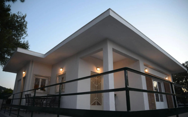 Xaroula Summer House
