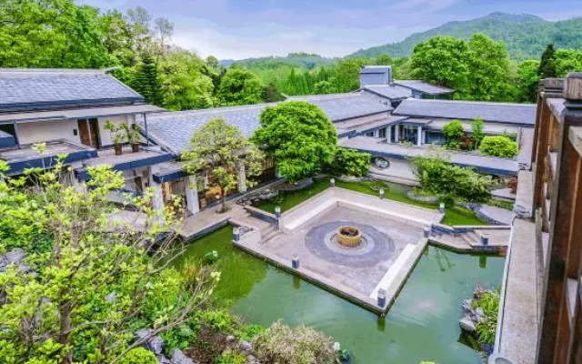 Anshun Dragon Palace Bieyuan
