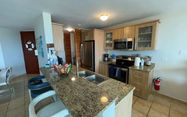 608 Ocean & Marina Views 3 Bed 2 Bath