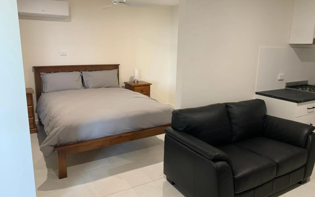 Beachside & Jetty View Apartment 4 - First Mate Apartment