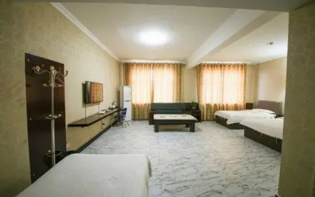 Wei Long Hotel