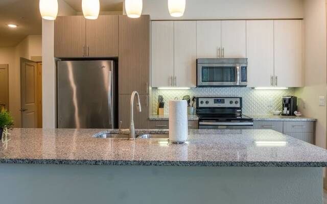 Bright Apartments by Frontdesk