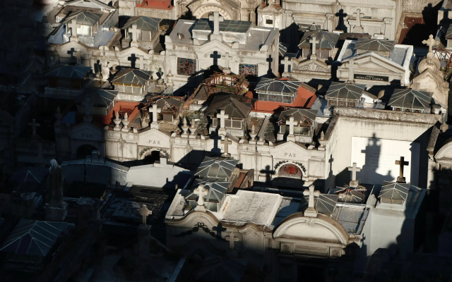 CH Recoleta Suites