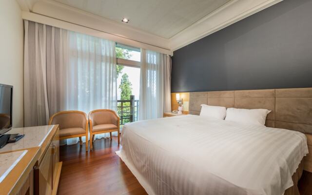 Jun Yue Hanging Garden Resort