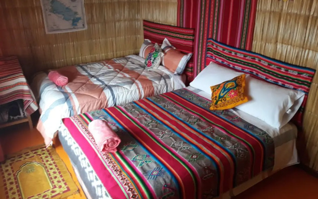 Uros Lupaka Lodge Hotel