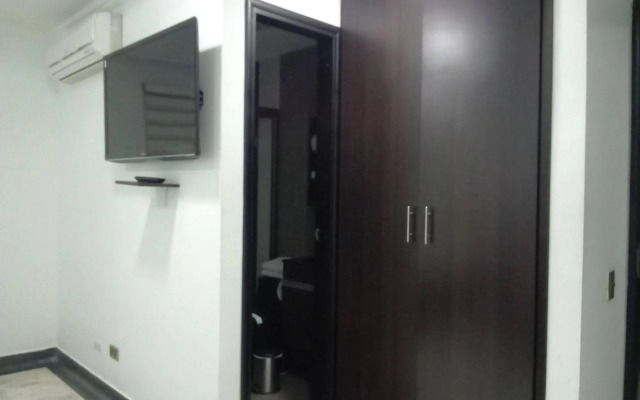 Hotel Calasanz Real