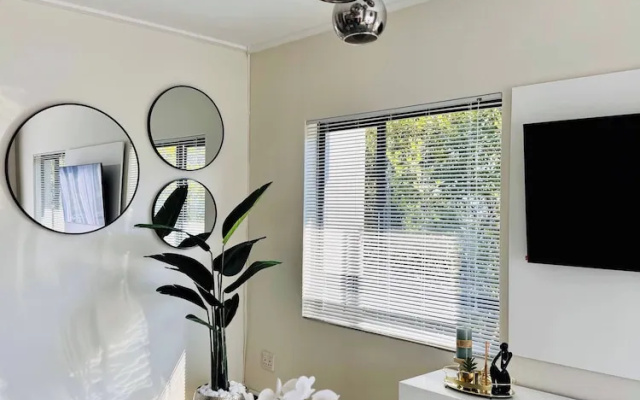 Apt 2 Bed in Stunning Golf Estate