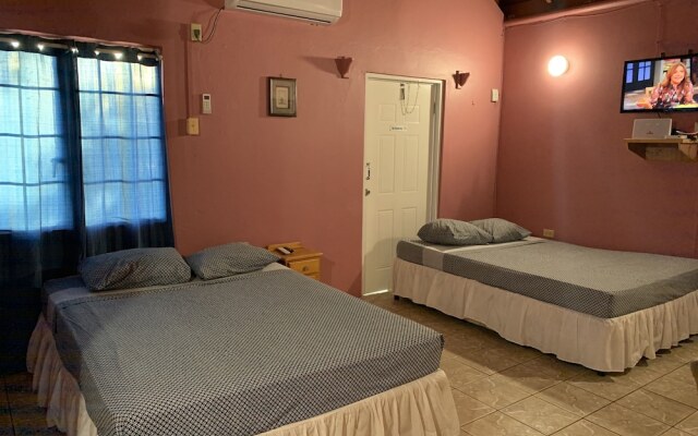 Bagos Eco Retreat & Cafe