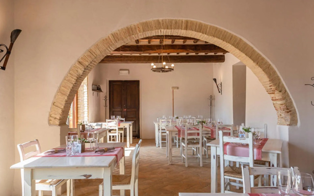 Agriturismo Borgo Pulciano in Montone